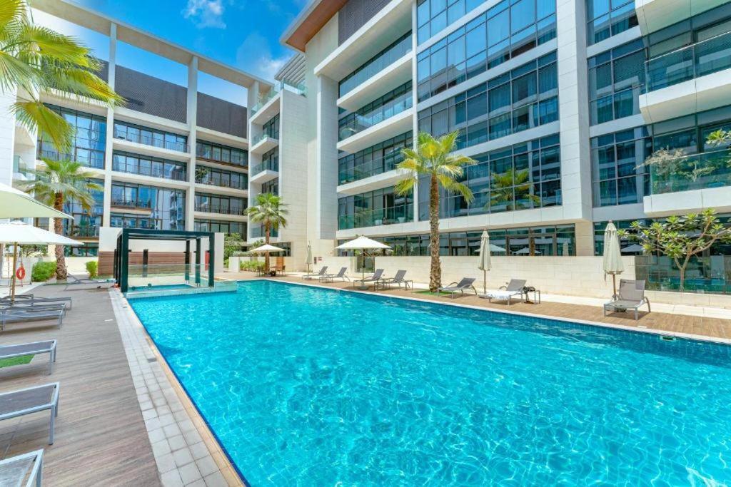 Luxury With Pool, Patio & Gym In Walk By Aya Boutique * Dubai