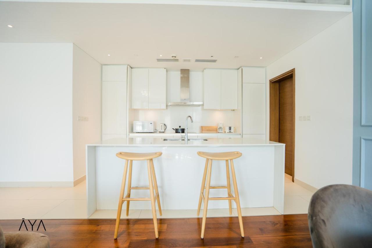 Luxury With Pool, Patio & Gym In Walk Apartment Dubai
