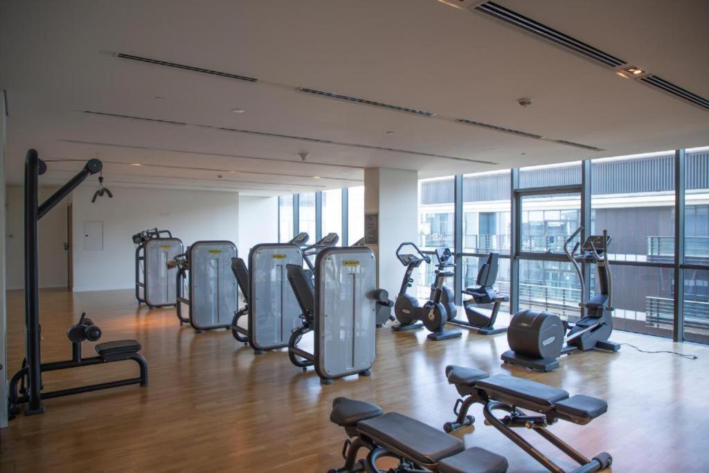 Apartment Luxury With Pool, Patio & Gym In Walk *