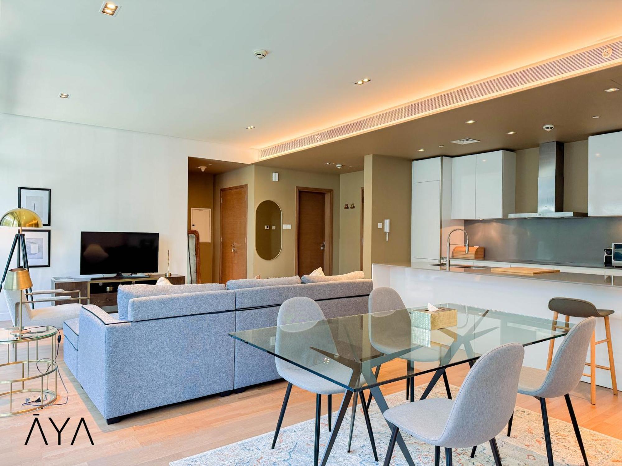 Luxury With Pool, Patio & Gym In Walk Apartment Dubai