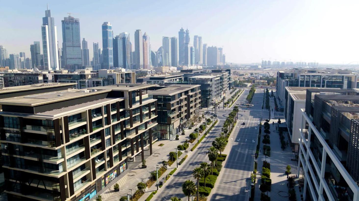 Luxury With Pool, Patio & Gym In Walk Apartment Dubai