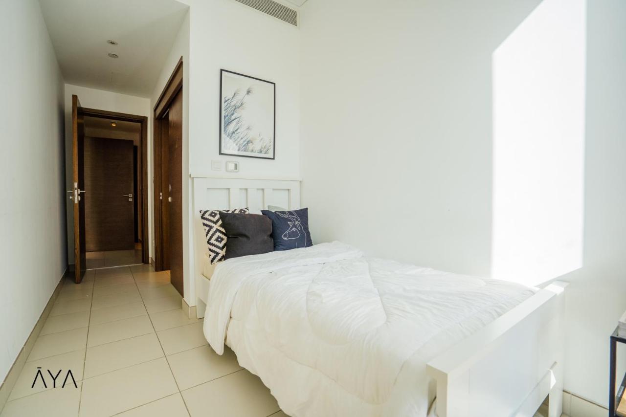 Luxury With Pool, Patio & Gym In Walk Apartment *