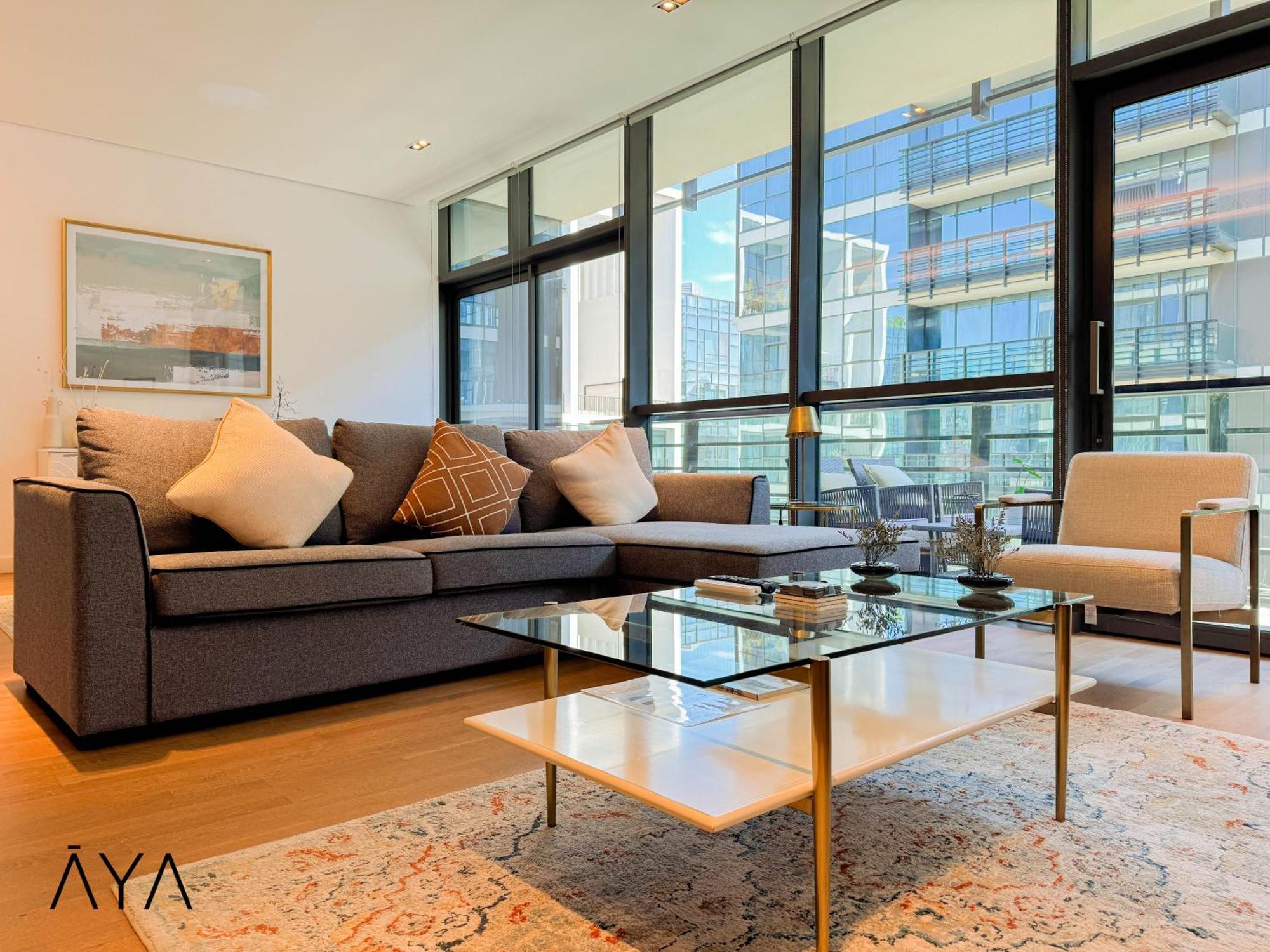 Luxury With Pool, Patio & Gym In Walk Dubai